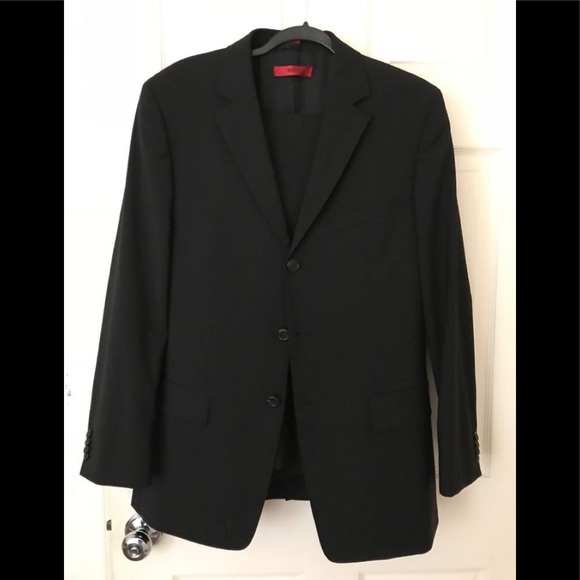 🆕Hugo Boss 2 Piece Suit. Size:38R - Picture 1 of 8
